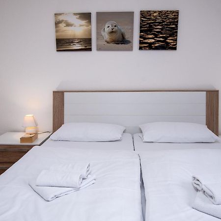 Holiday Home Sonnenschein By Interhome Norddeich  Exteriör bild